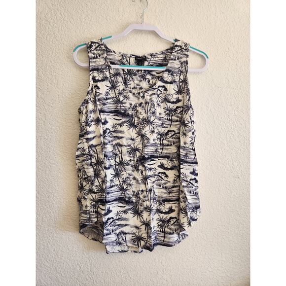 Torrid Short Sleeve Palm Summer Blouse 1 - Picture 1 of 8